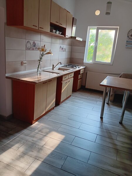 Antiaeriana, inchiriez camera in vila complet utilata si mobilata,